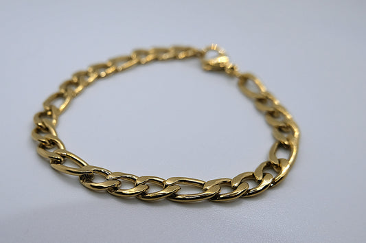 Women's Gold Plated Cuban Link Bracelet – Effortless Glamour, Everyday Confidence