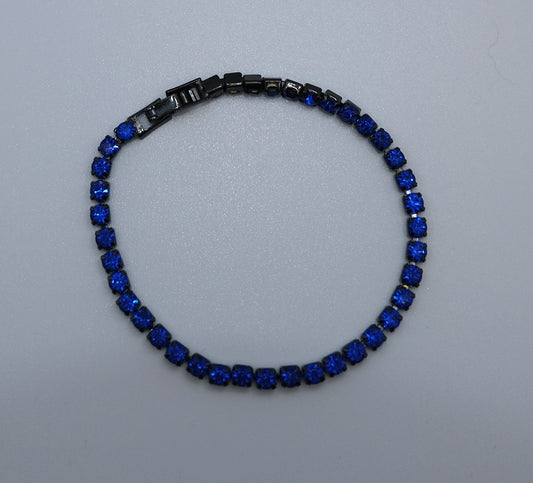Midnight Blue Crystal Tennis Bracelet – Bold Elegance for Every Occasion
